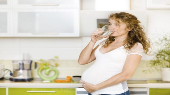 فوائد ماء الورد للحامل
